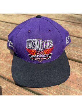 Inaugural Las Vegas 400 March 1998 Limited Edition Logo Athletic Snapback Cap Pu